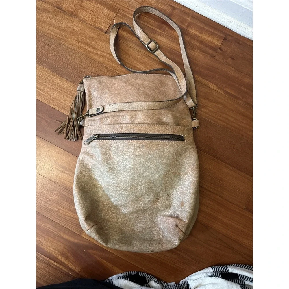 Patricia Nash Leather Hobo Crossbody Bag/ Backpack Convertible Tassel